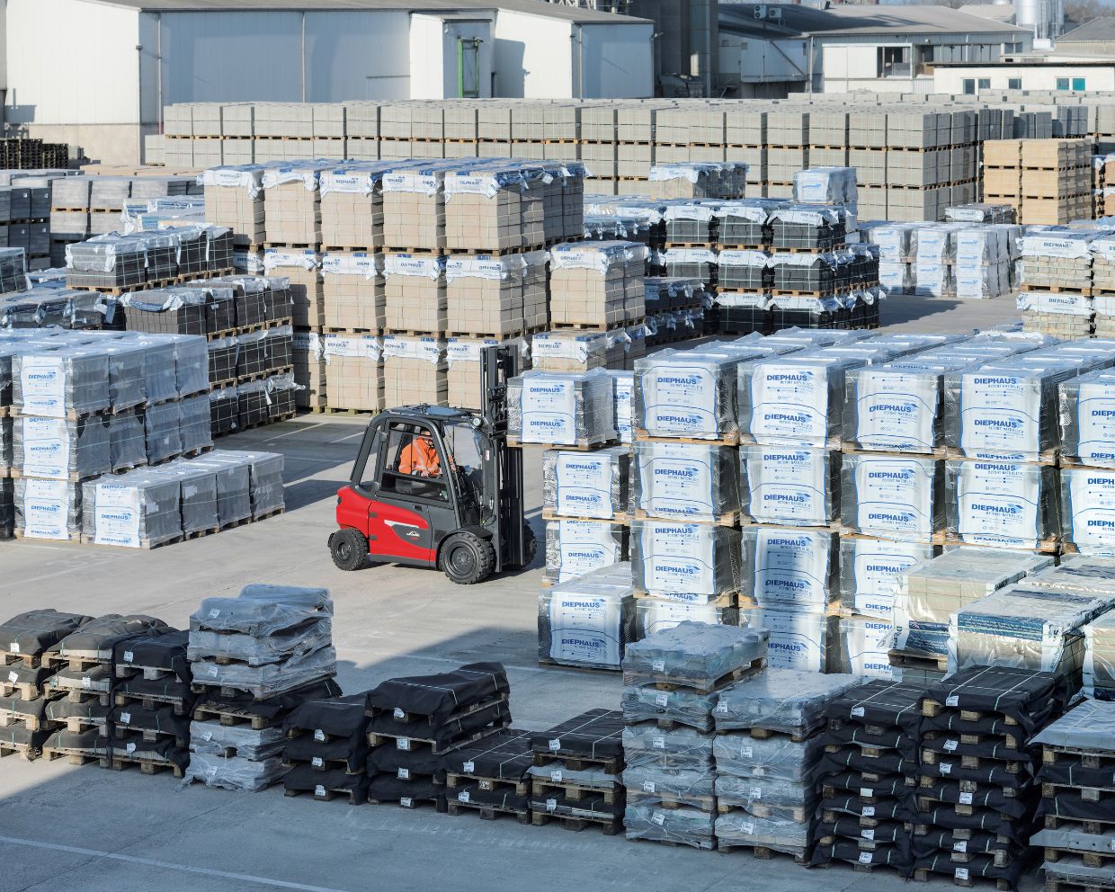 About forklift lifespan