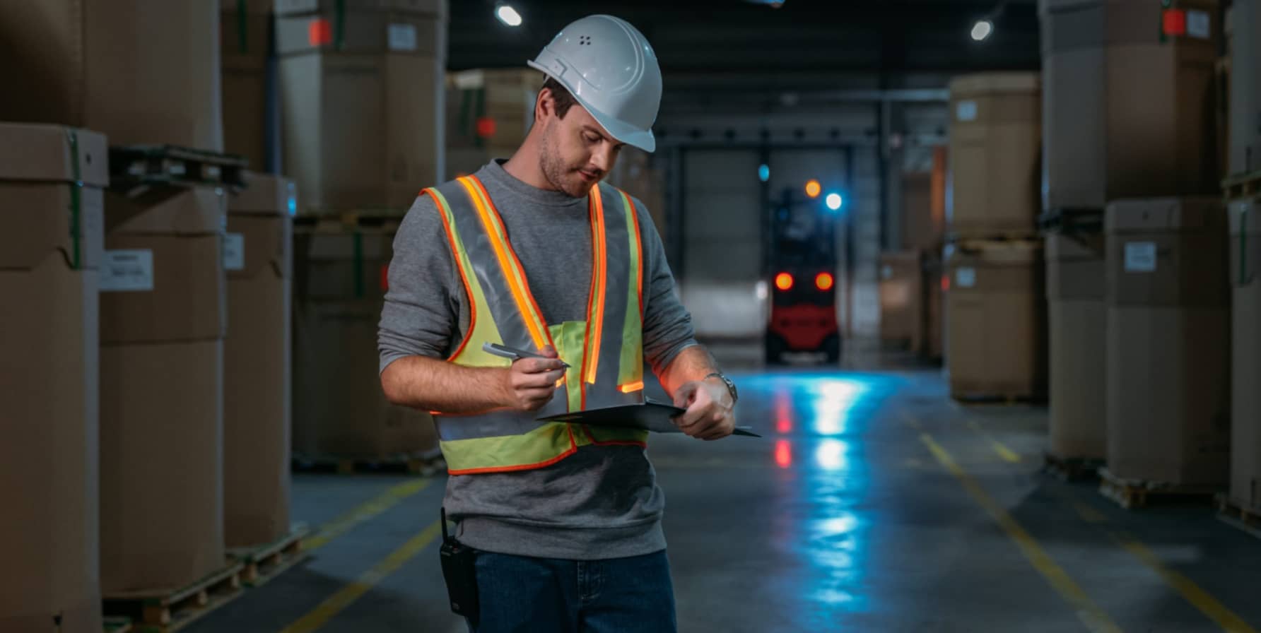 Linde Safety Man With Clipboard